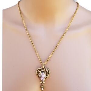 VINTAGE PORCELAIN ROSES DETAILED GOLDTONED HEART PENDANT & ROPE CHAIN NECKLACE